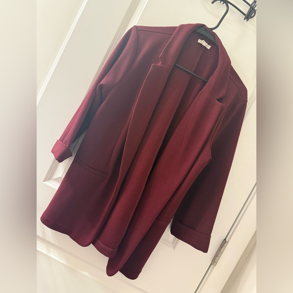 Elegant Burgundy Women's Blazer